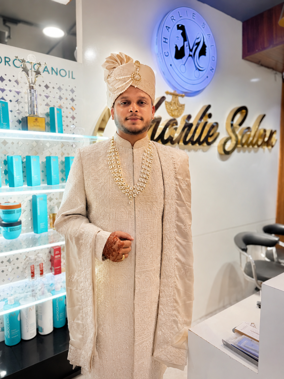Groom 2