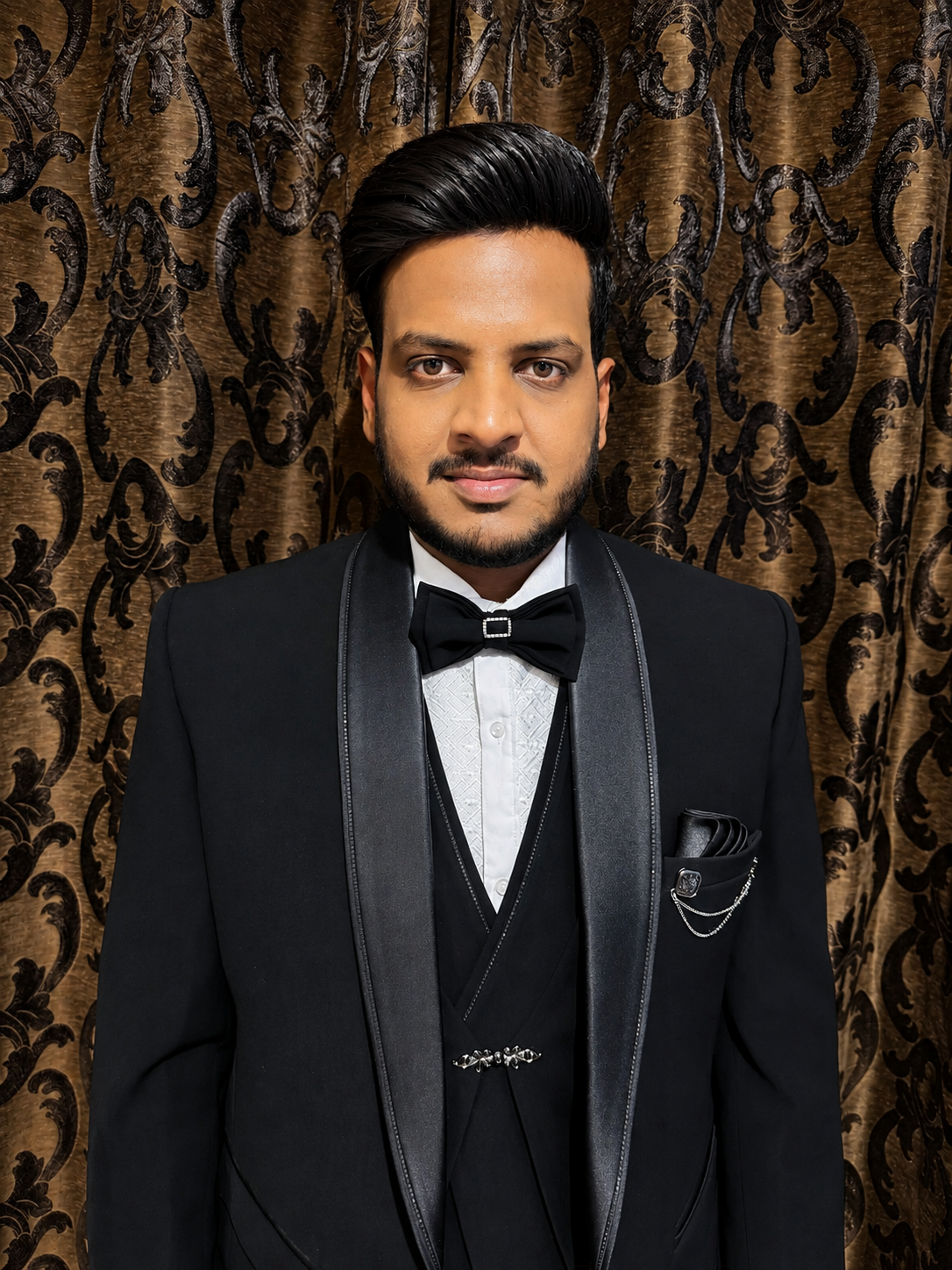 Groom 3